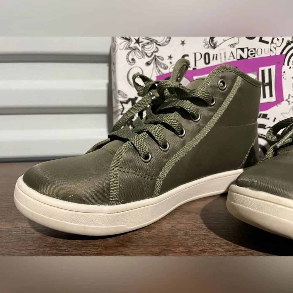 Brash Shoes "Cassidy" Olive Green Military Style Emoji Women's Shoes, Size 7.5 - Picture 11 of 13